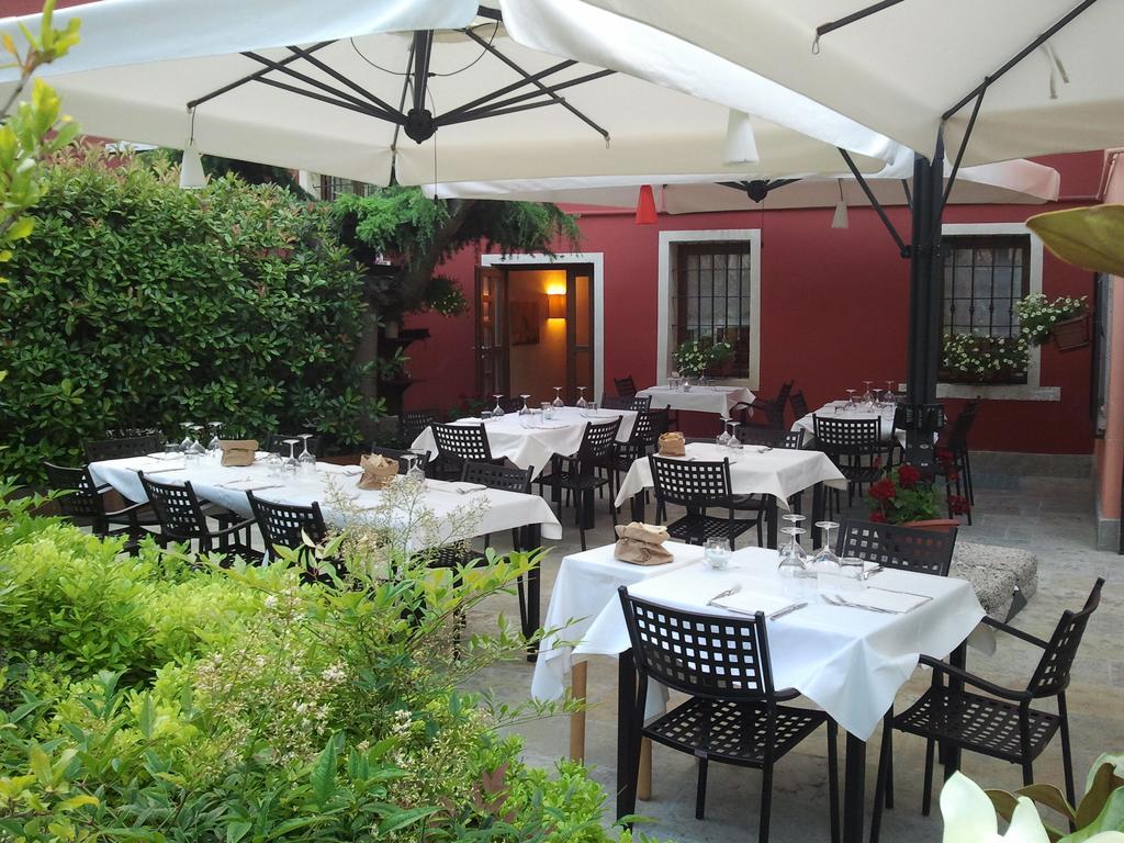 Albergo Croce D'Oro Dolce Exterior photo