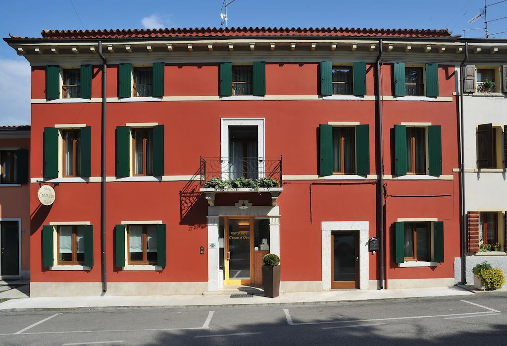 Albergo Croce D'Oro Dolce Exterior photo